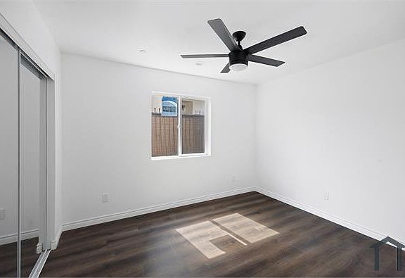 2nd image of 1138 W 94th St
