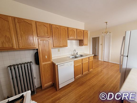2nd image of 6018 N Navarre Ave APT 1R