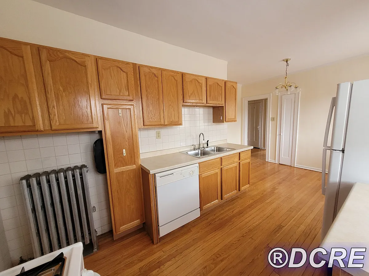 Building Photo - 6018 N Navarre Ave #1R