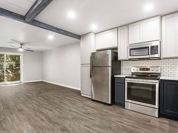 2nd image of 5330 Balcones Dr APT C