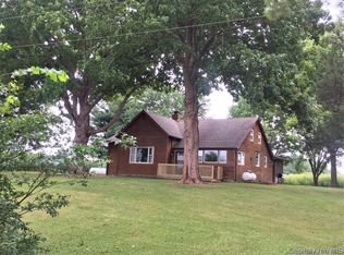 20823 Old Farm Ave, Petersburg, IL 62675