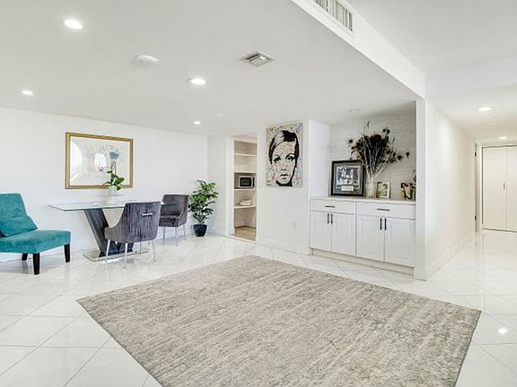 3rd image of 5600 N Flagler Dr #Penthouse 107