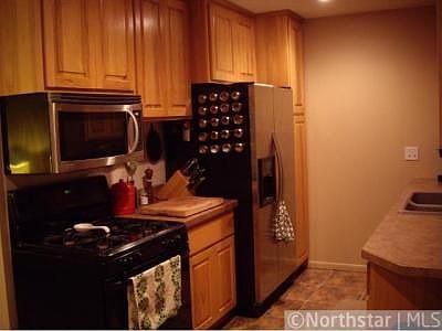 3rd image of 8901 61 1/2 Ave N