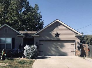 420 Sheridan St, Bethalto, IL