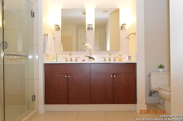 610 E Market St #2803 — Photo 19