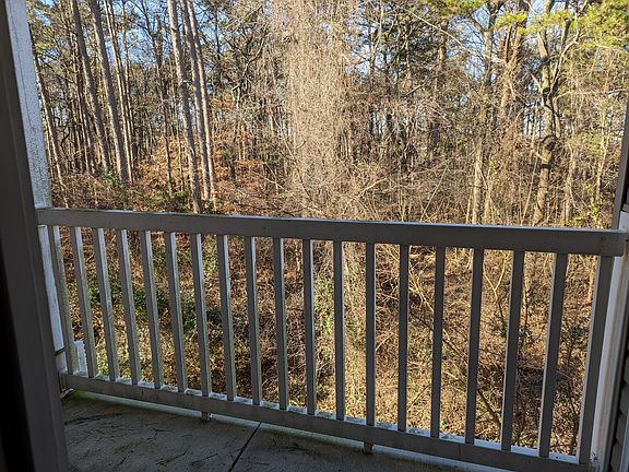 5th image of 7104 W Friendly Ave Unit 303