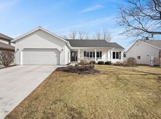 1135 N Thompson Rd, Sun Prairie, WI 53590