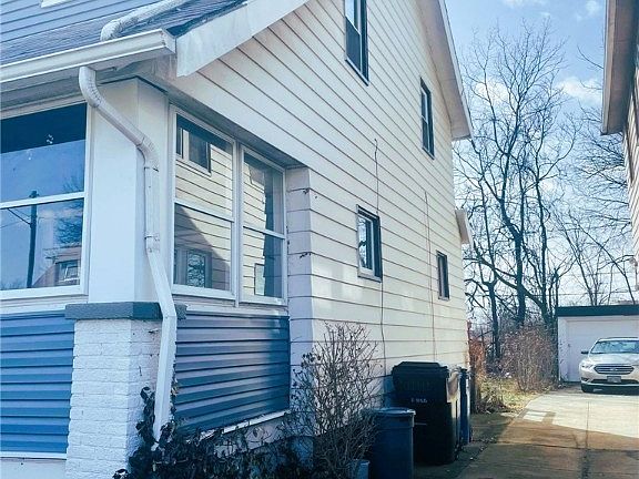 2nd image of 1542 E 172nd St