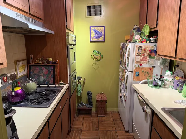 118 East 60th Street image 6 of 9