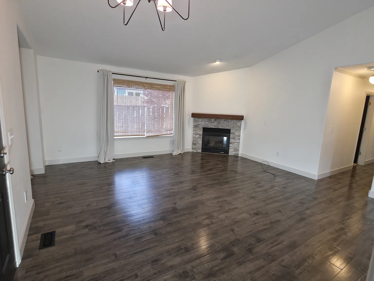 3 bed, 1300 sqft, $2,800 — Photo 4