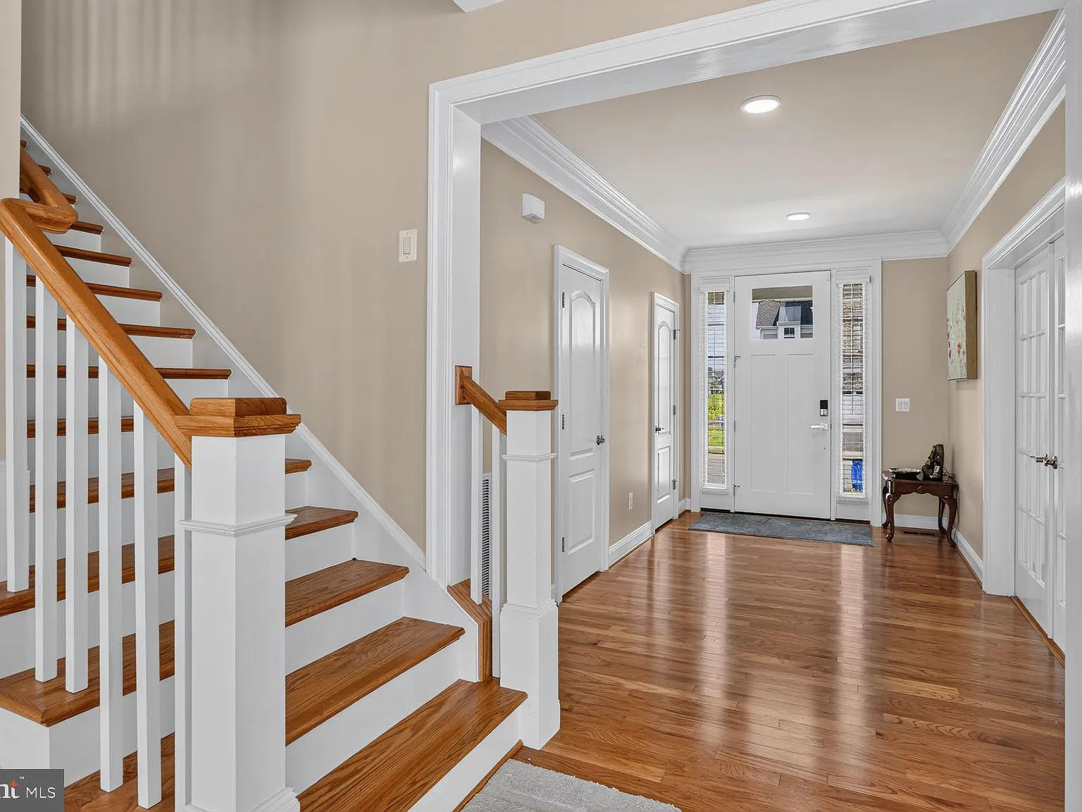 5 bed, 3.5 bath, 4366 sqft, $6,000 — Photo 3