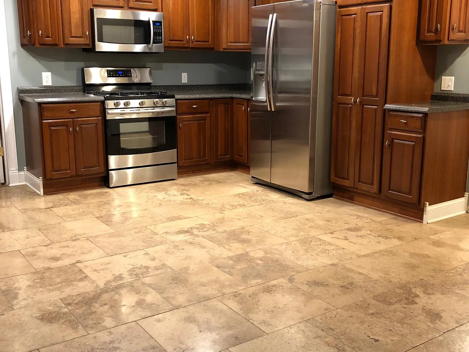 1 bed, 1100 sqft, $1,500 — Photo 4