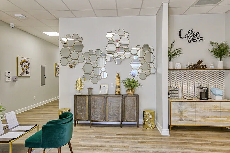 LTL Royal Palms Baton Rouge MT LLC — Photo 2