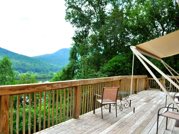 12524 Mullins Cove Rd, Whitwell, TN 37397