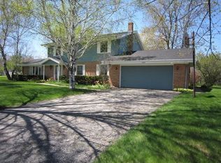 4626 Ridgecrest Dr, Racine, WI 53403