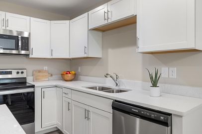 4th image of 1010 Venice Blvd #B