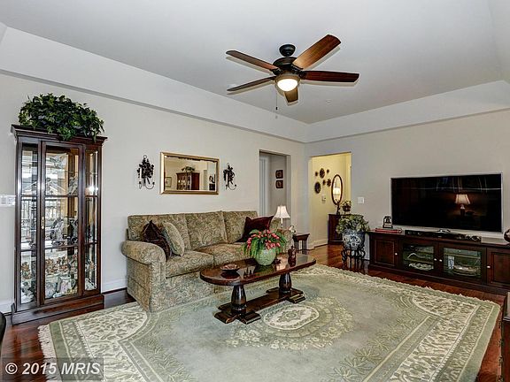 4th image of 8606 Wintergreen Ct Unit 402