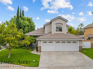 23721 Skycrest Cir, Valencia, CA 91354