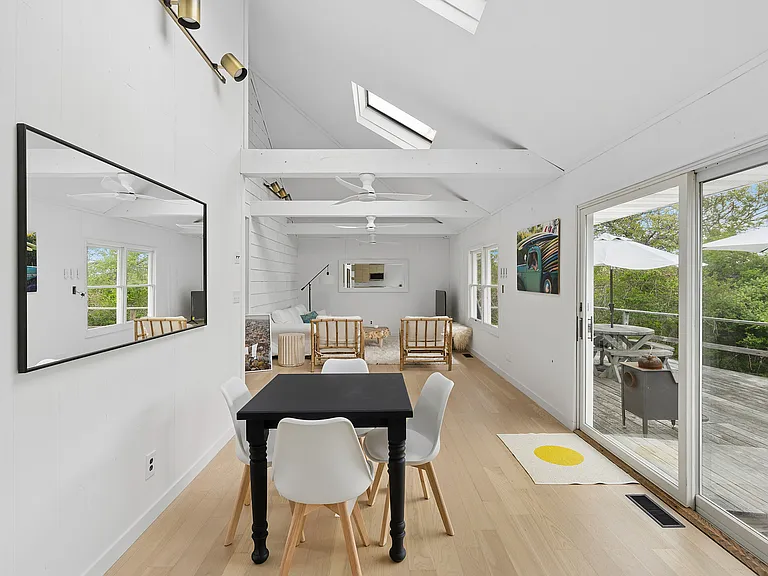 34 Seaside Ave — Photo 5