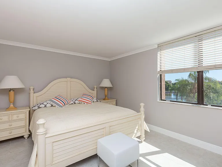 2455 Lindell Blvd #3304 — Photo 12
