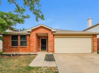 16516 Woodside Dr, Justin, TX 76247