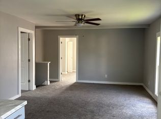 556 4th Ave #556, Aurora, IL 60505