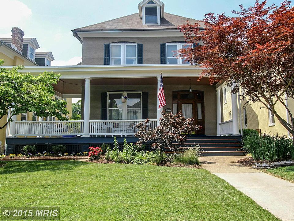 1st image of 925 Oak Hill Ave