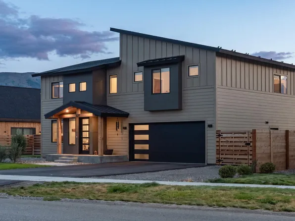 321 Grays Starlight Dr, Hailey, ID 83333