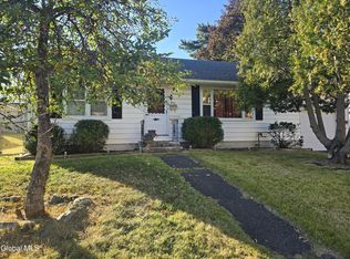 395 8th Ave, Troy, NY 12182