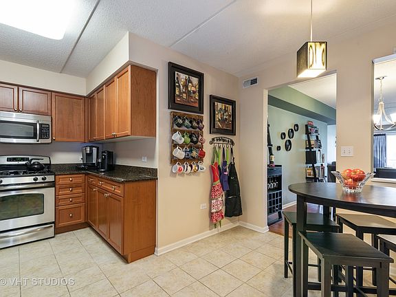 5th image of 370 Western Ave #501