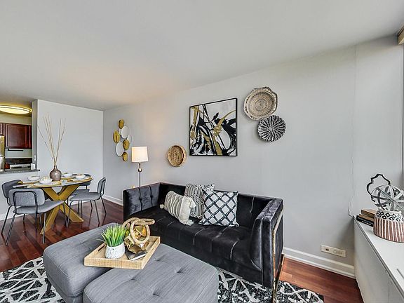 3rd image of 222 E Pearson St APT 2603