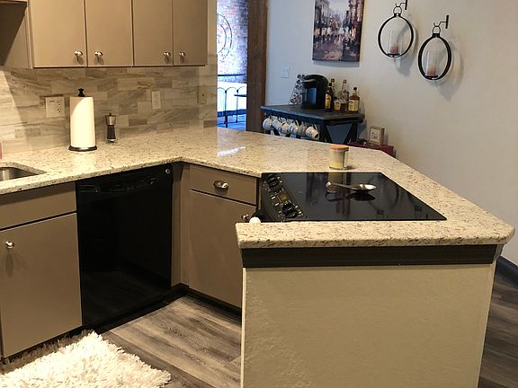 3rd image of 308 W 8th St APT 620