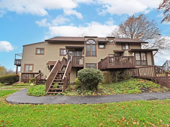 118 Saint Andrews Dr, Cincinnati, OH 45245