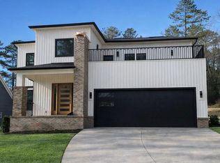 1174 Sagamore Dr, Louisburg, NC 27549