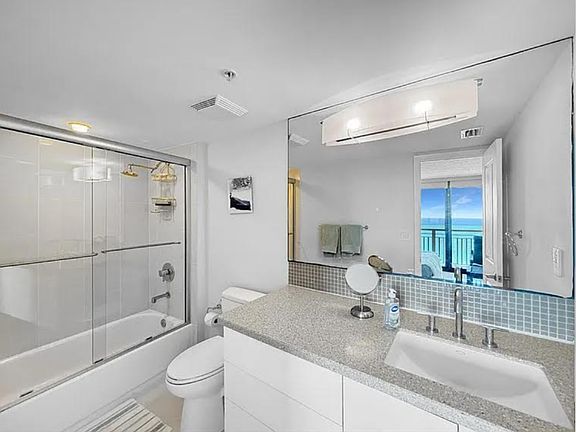 5th image of 3000 N Ocean Dr