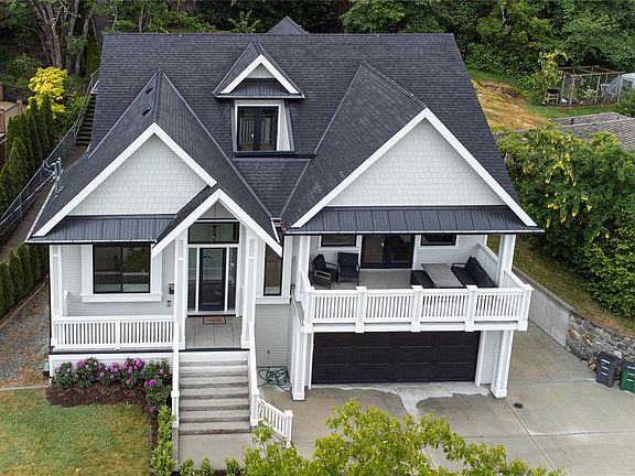 2nd image of 3880 Wilkinson Rd