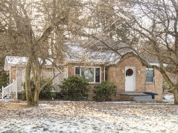 125 Slate Run Rd, Greensburg, PA 15601