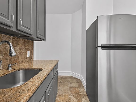 3rd image of 55 Corbin Ave APT 36