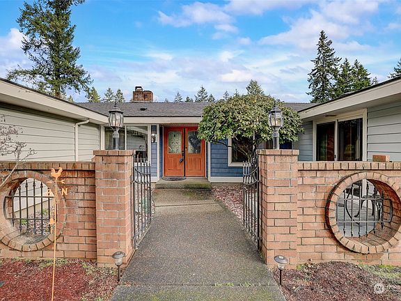 3rd image of 20307 42nd Avenue E