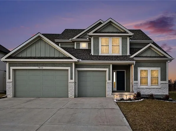 7812 NE 107th St, Kansas City, MO 64157