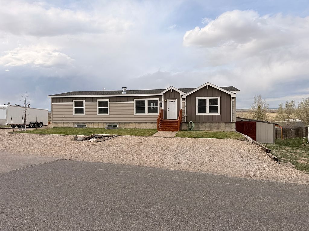 908 W Rochester Ave - Property Image