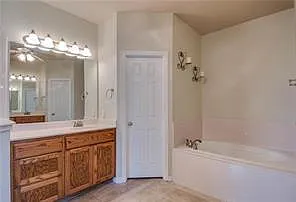 500 Leatherman Dr — Photo 22