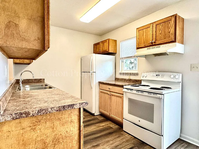 315 S Dudley St #1 — Photo 8