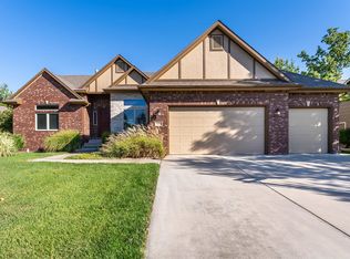 842 E Woodstone Dr, Andover, KS 67002