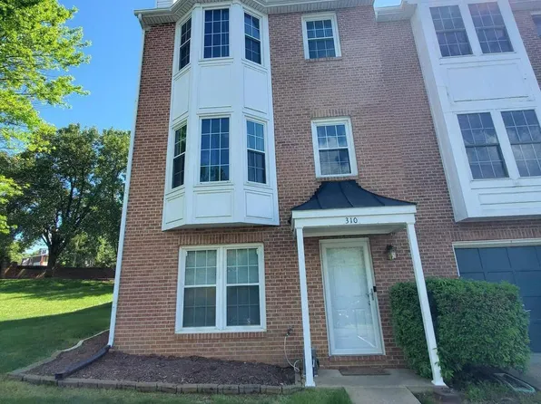 310 Braemar Pl, Fredericksburg, VA 22405