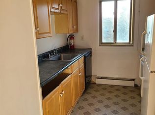 2435 Union Blvd APT 8B, Islip, NY 11751