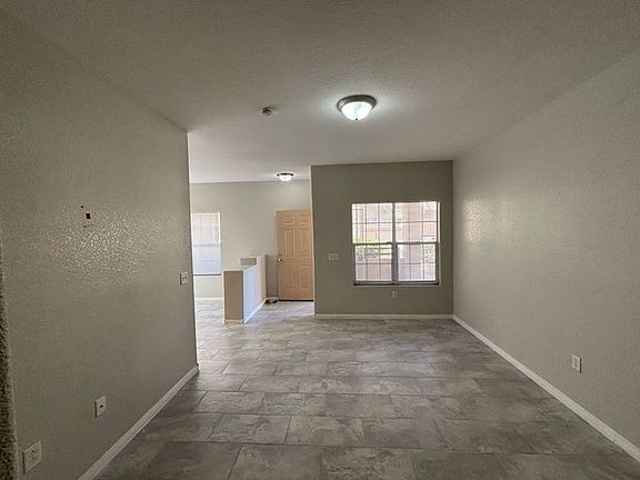 5th image of 520 Arrowhead Trl Unit 413
