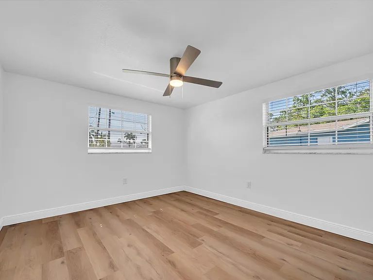 5600 Bayou Grande Blvd NE — Photo 27