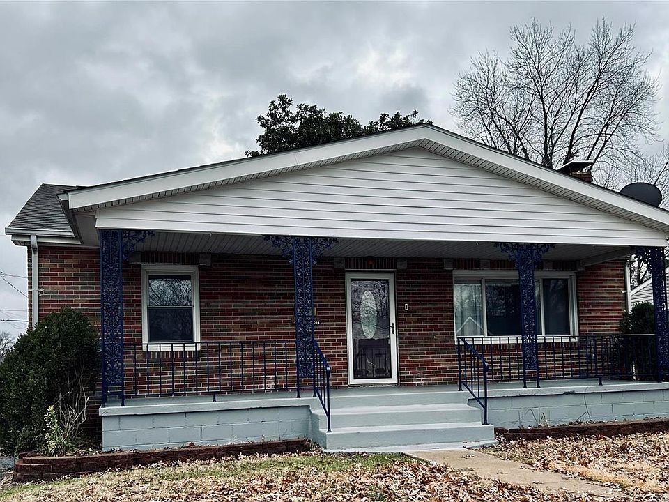1st image of 2244 Woodlawn Ave