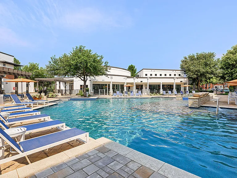 Bell Gateway Village — Photo 16